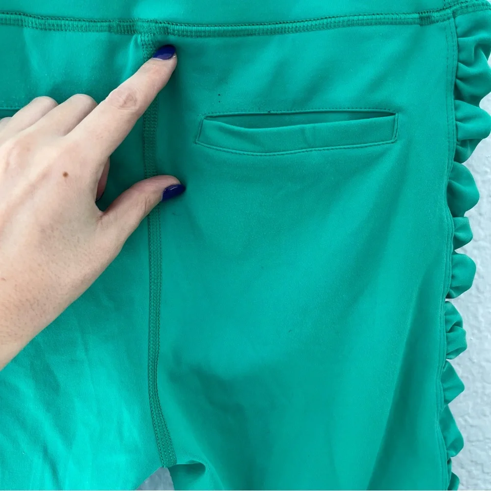 Thrive Societe T31L155 Green Ruffled Leggings Size Small - Picture 10 of 12